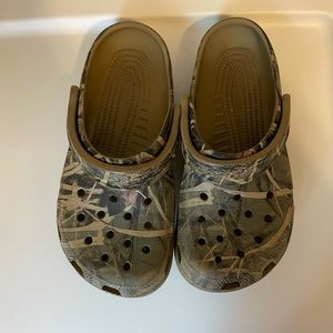 Camo Crocs Women’s size 6